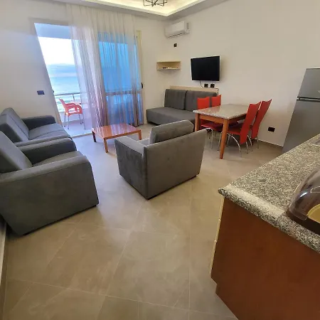 Nea's * Durrës