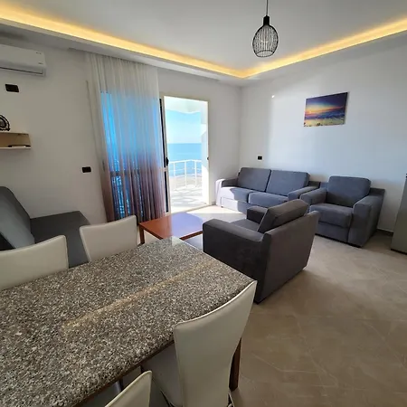 Nea's * Durrës